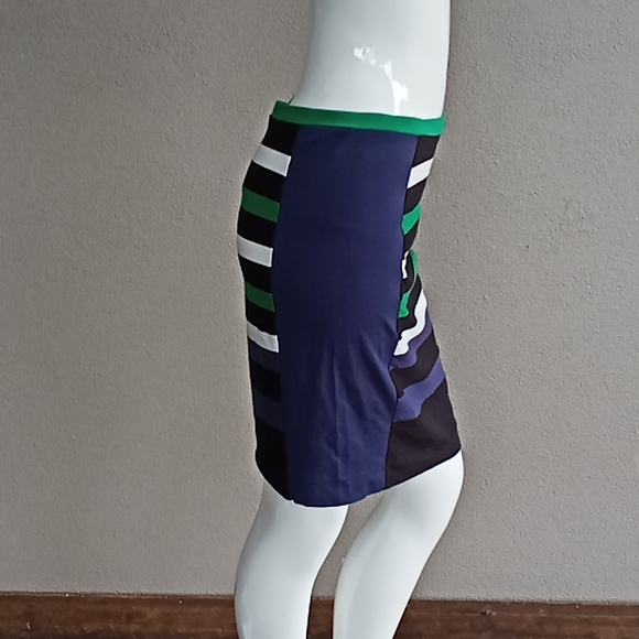 French Connection skirt size 8 - Picture 2 of 4